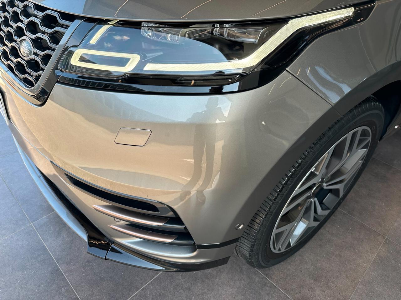 Land Rover Range Velar 2.0D I4 240 CV R-Dynamic SE