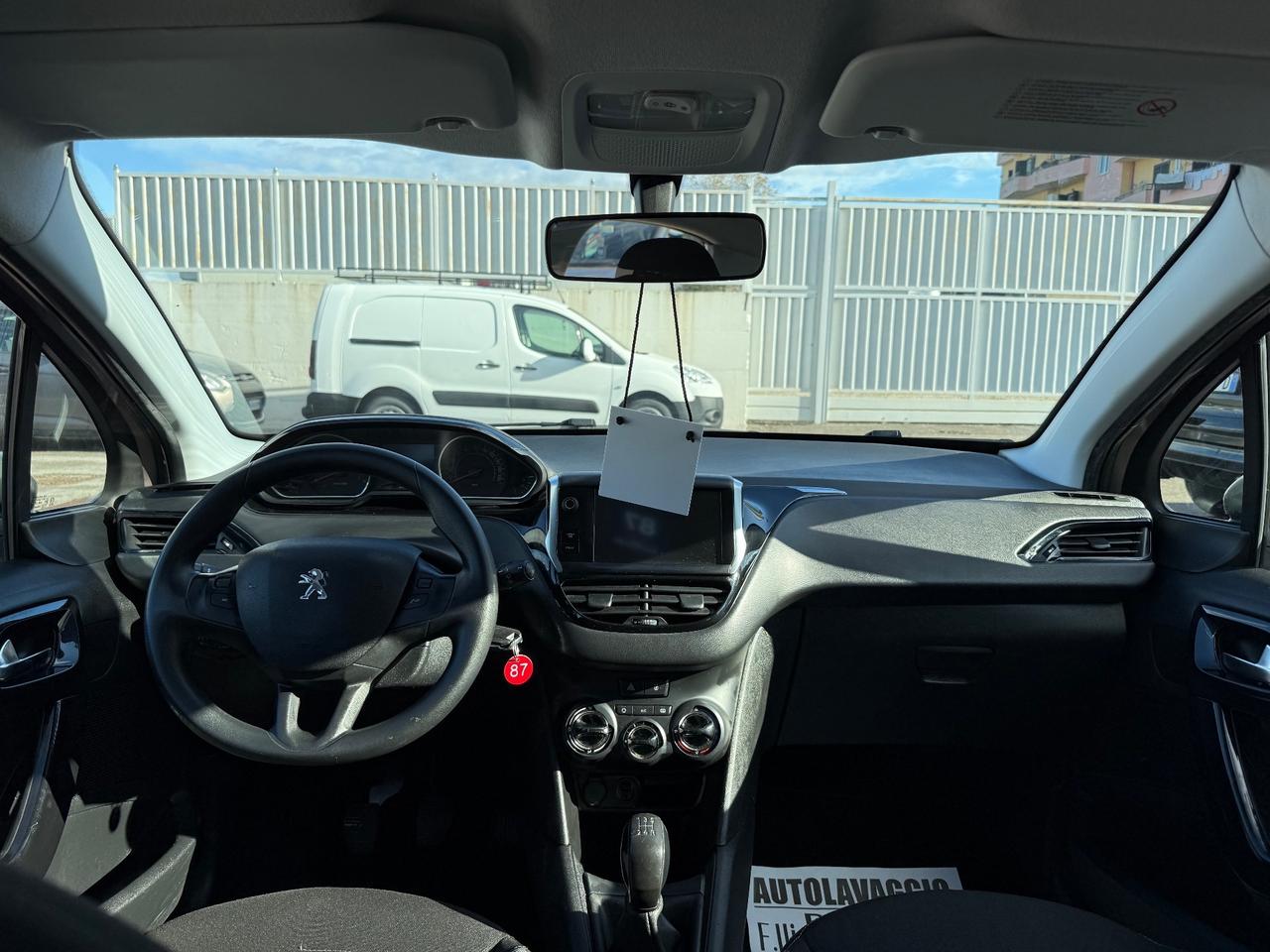 Peugeot 208 1.2 VTi 82 CV 5 porte