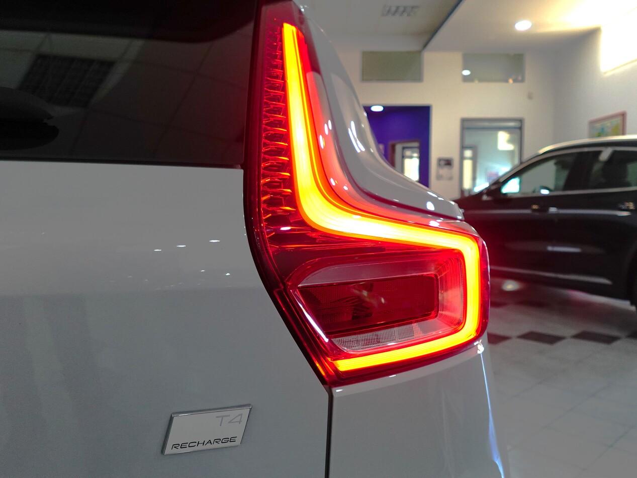 Volvo XC40 1.5 BZ T4 211 CV PHEV INSCRIPTION EXPRESSION