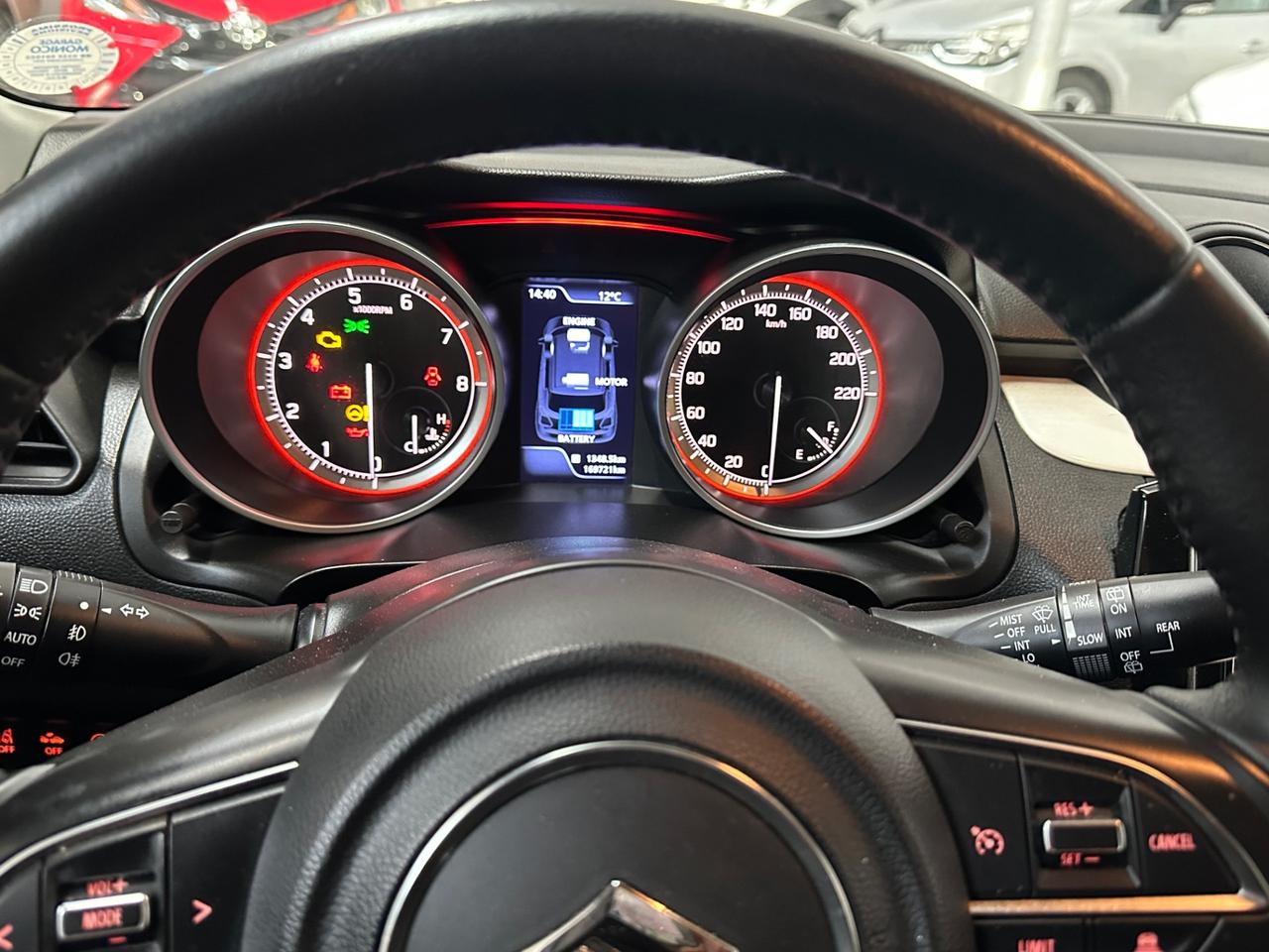 Suzuki Swift 1.2 Hybrid Top