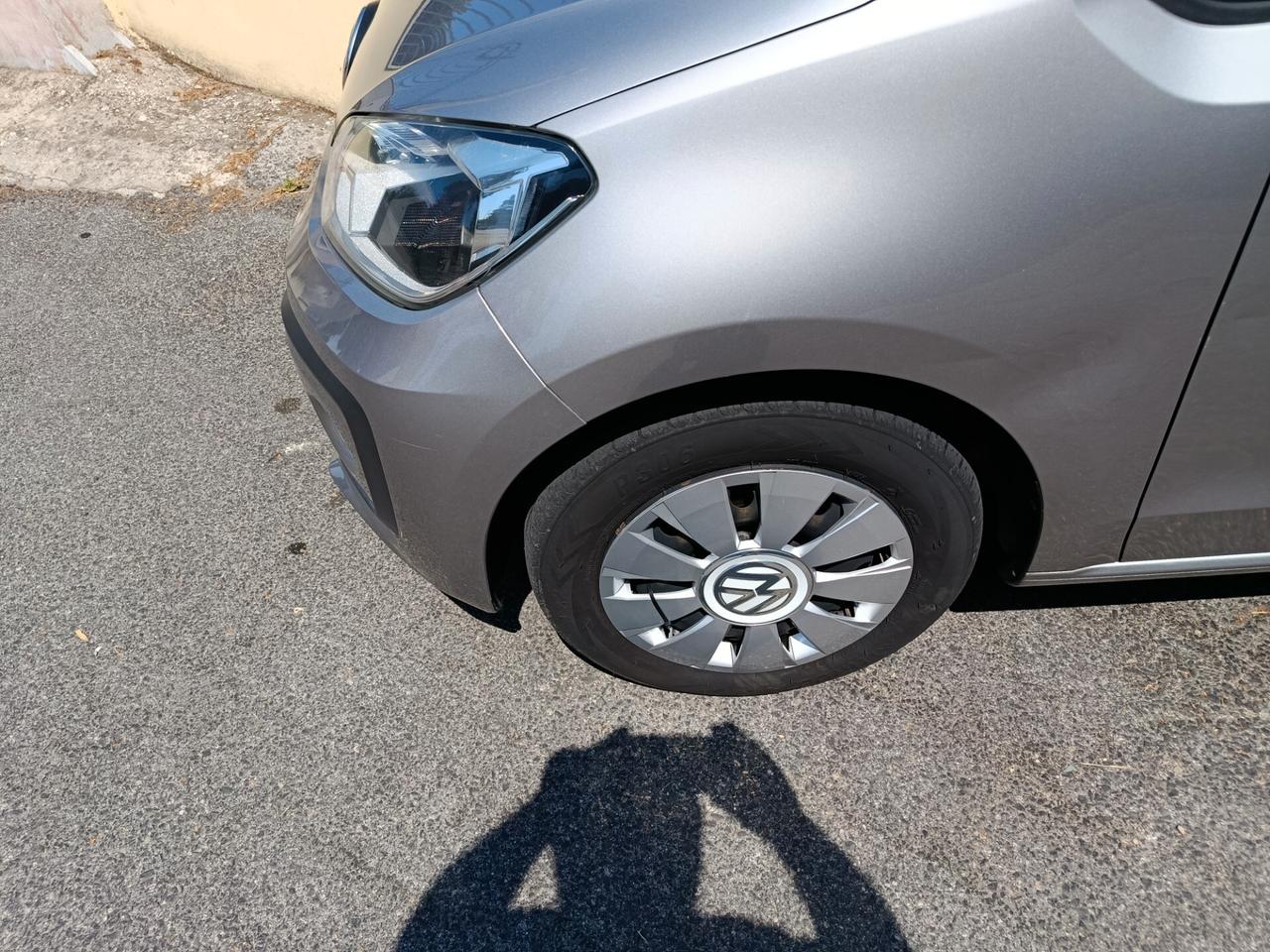 Volkswagen up! 1.0 5p. move up!