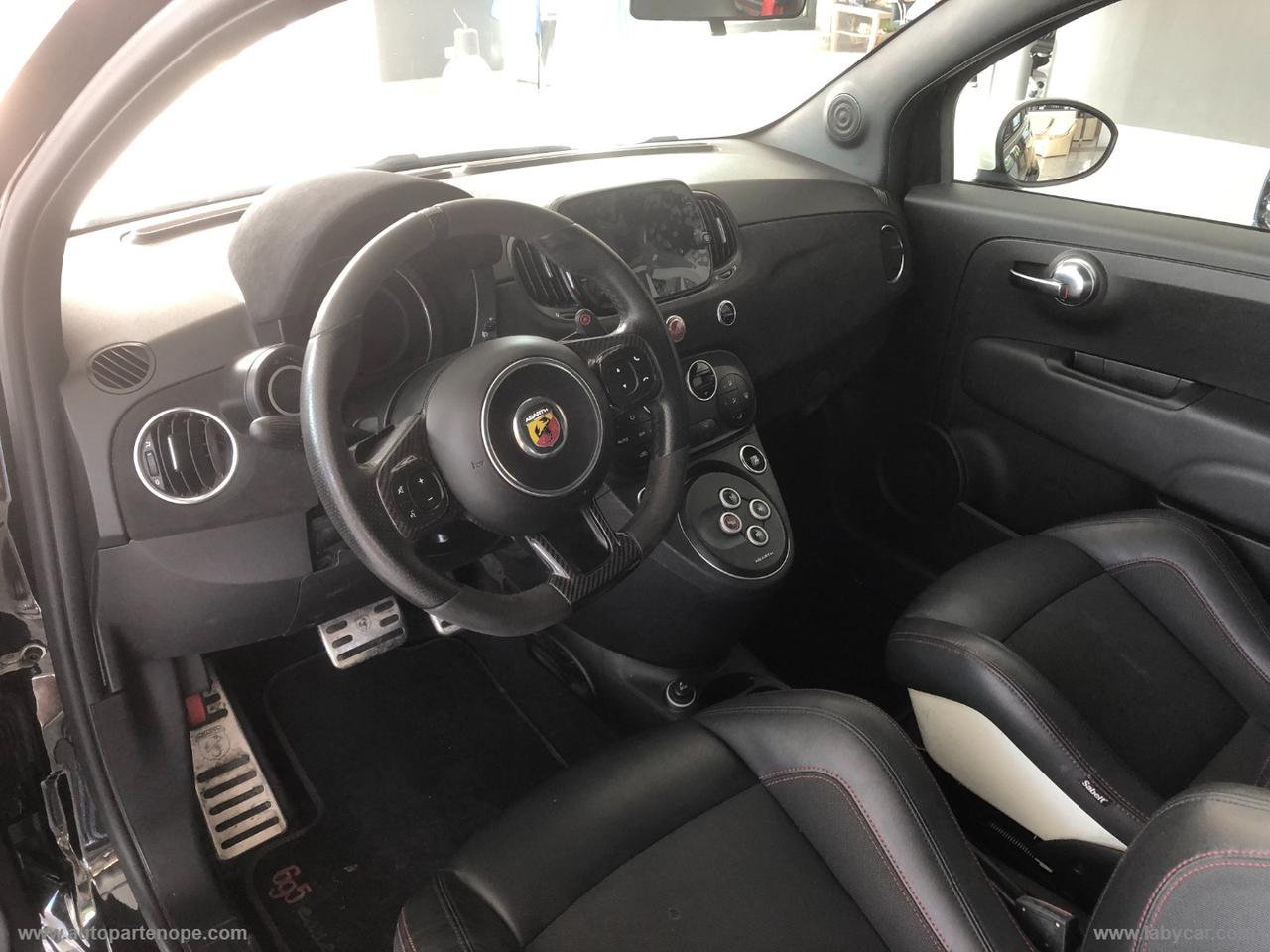 ABARTH 695 1.4 Turbo T-Jet 180 CV Esseesse