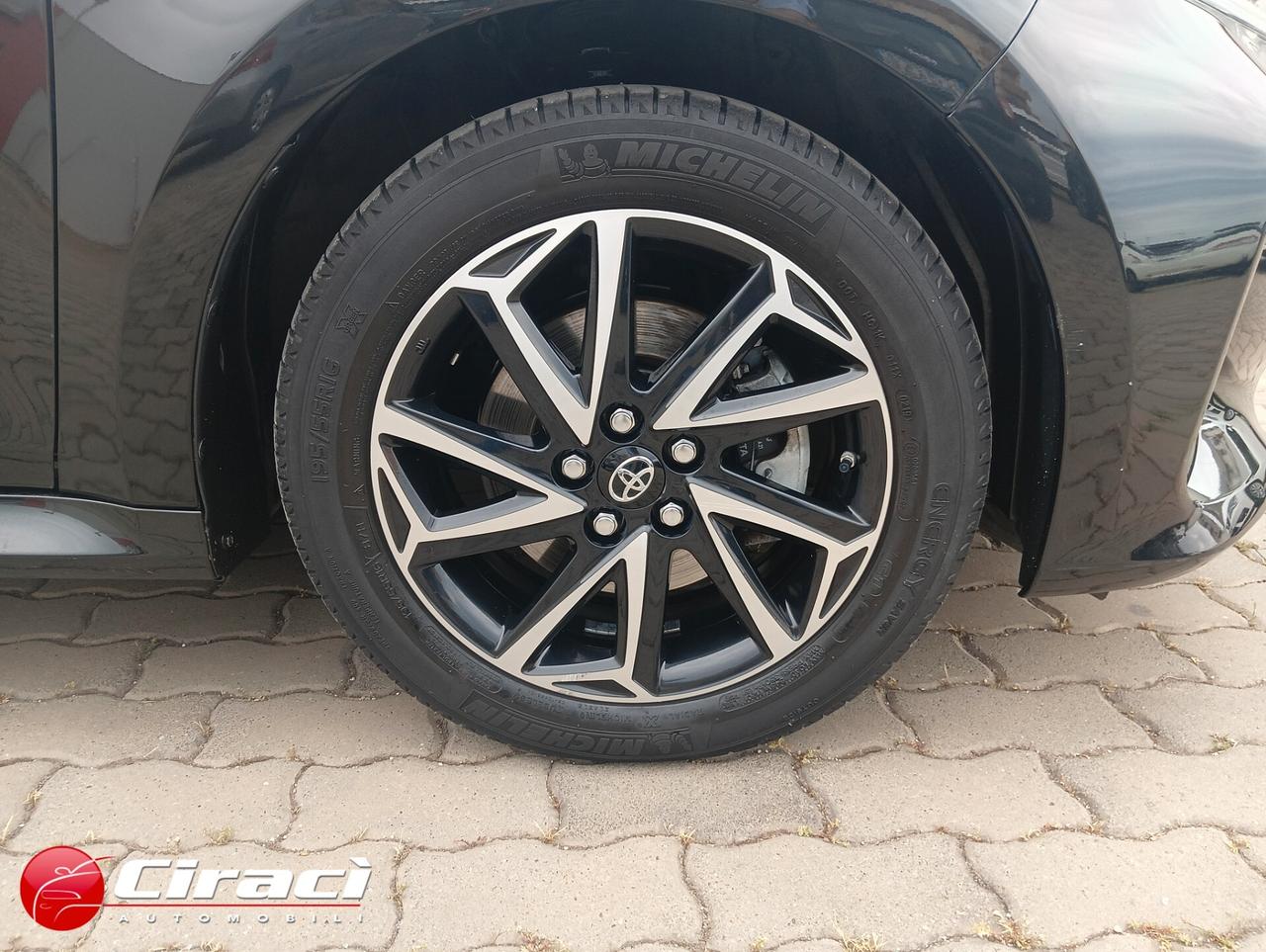 Toyota Yaris 1.5 Hybrid 5 porte Trend