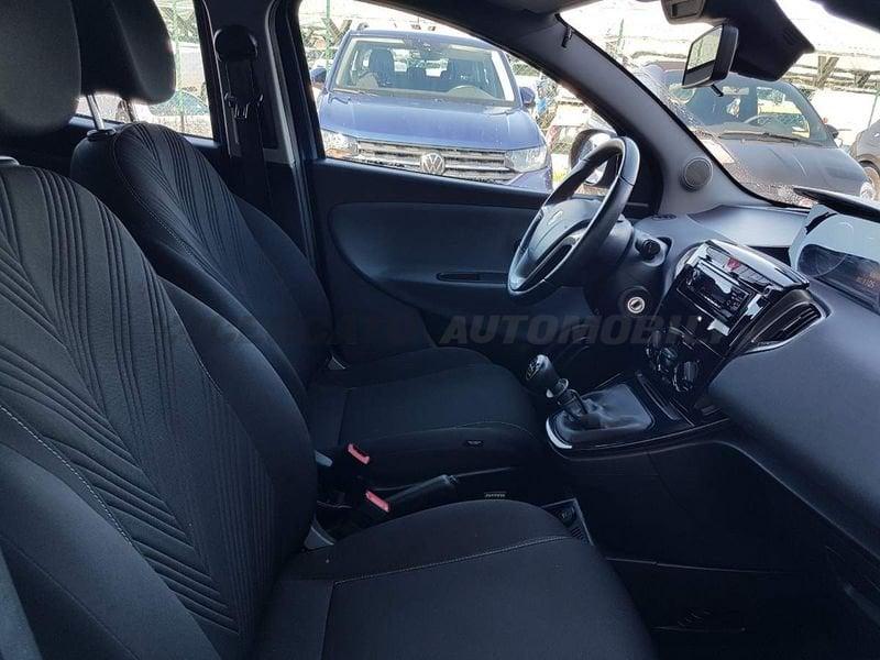 Lancia Ypsilon Ypsilon 1.0 firefly hybrid Gold s&s 70cv 5p.ti