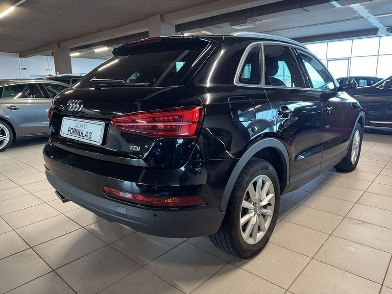 Audi Q3 2.0 TDI 120 CV Business