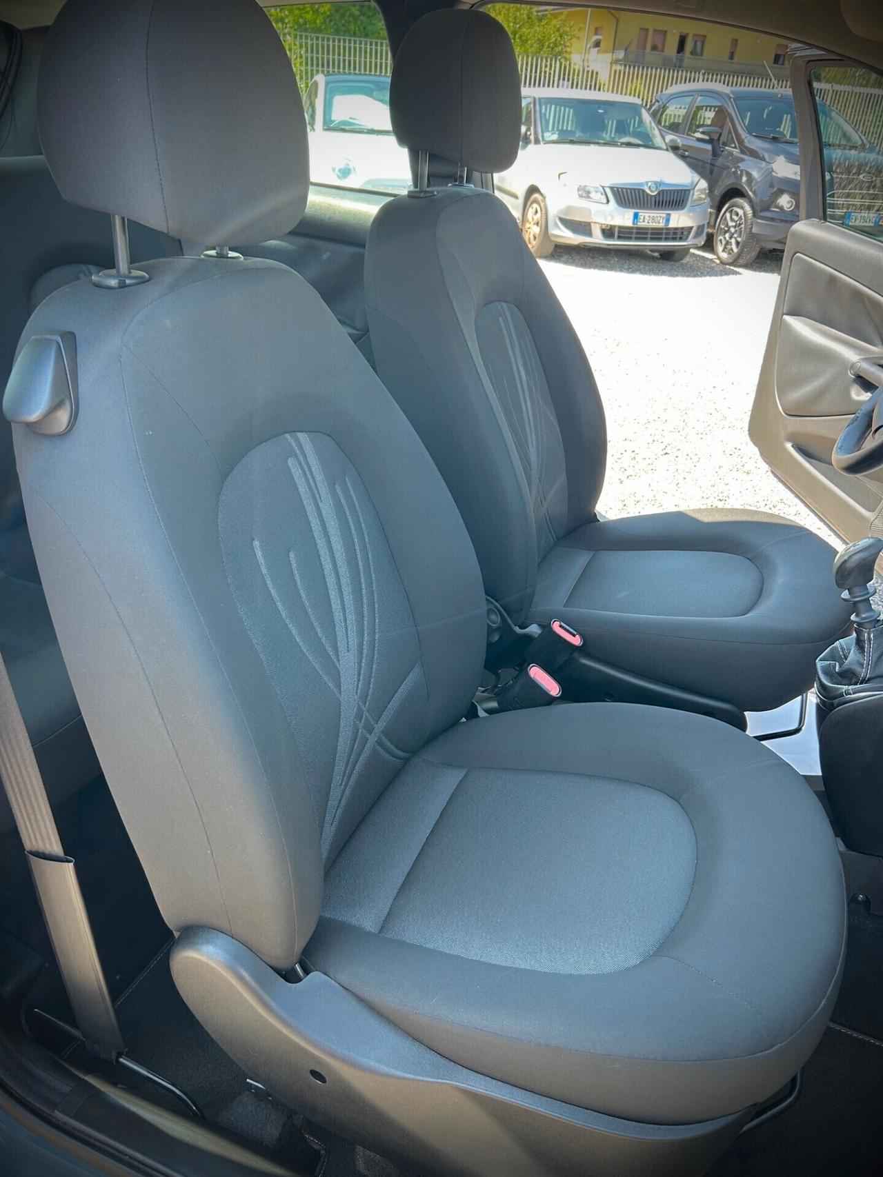 Lancia Ypsilon 1.2 69 CV UNIPROPRIETARIO-NEOPATENTATI