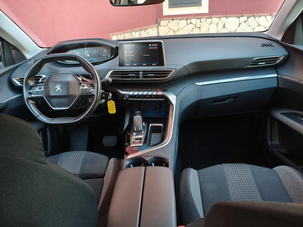 Peugeot 3008 BlueHDi 130 S&S EAT8 Business