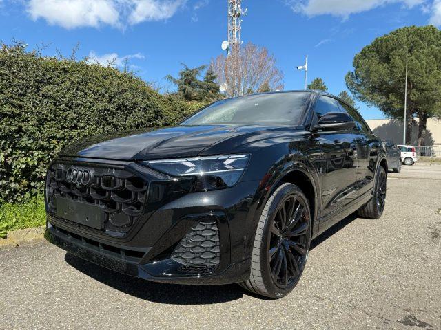 AUDI Q8 50 TDI 286 CV quattro S line edition Black Pack