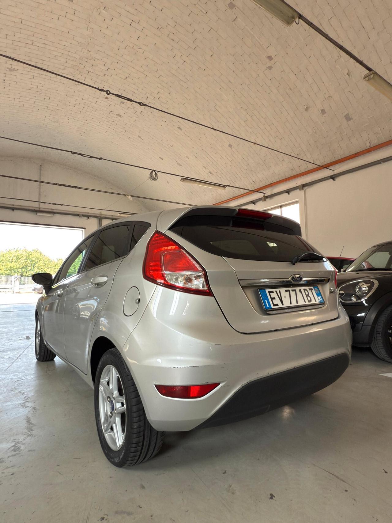 Ford Fiesta 1.4 5 porte Bz.- GPL