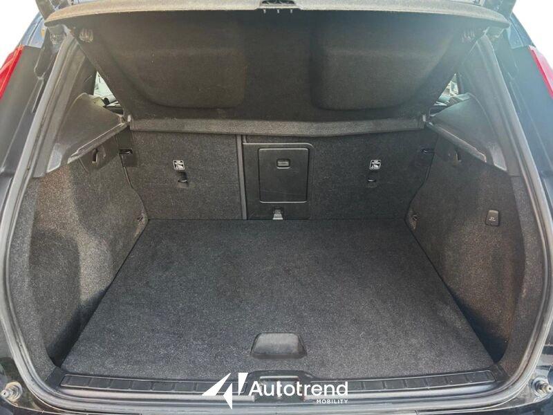 Volvo XC40 T5 180+82 CV Plug-in Hybrid Recharge Automatica Core