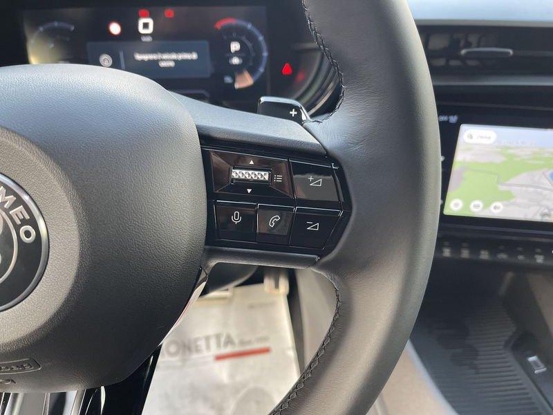 Alfa Romeo Junior 1.2 ibrida Speciale 145cv edct6 - KM0