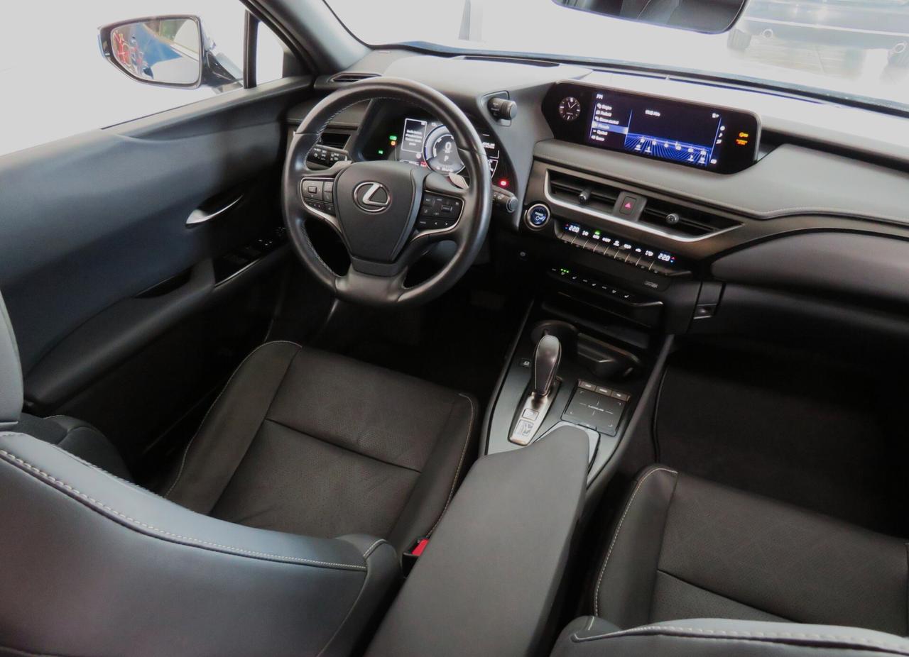 Lexus UX Full Electric Premium Fleet | iva 22% inclusa