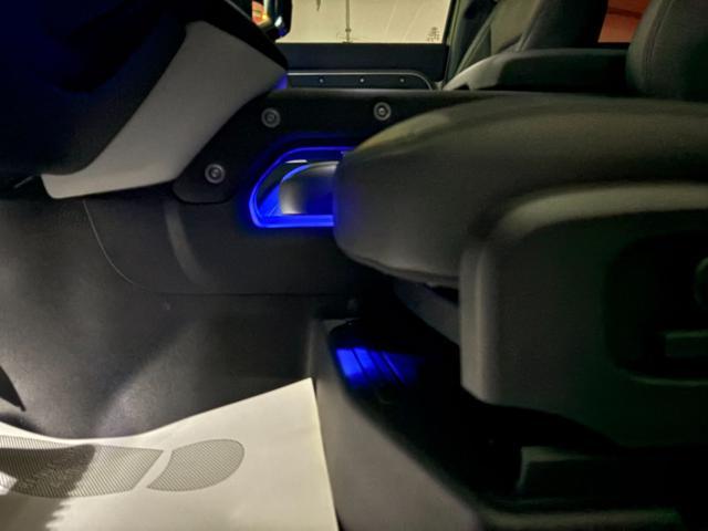 LAND ROVER Defender 110 3.0D I6 200 CV AWD Auto SE 7 POSTI