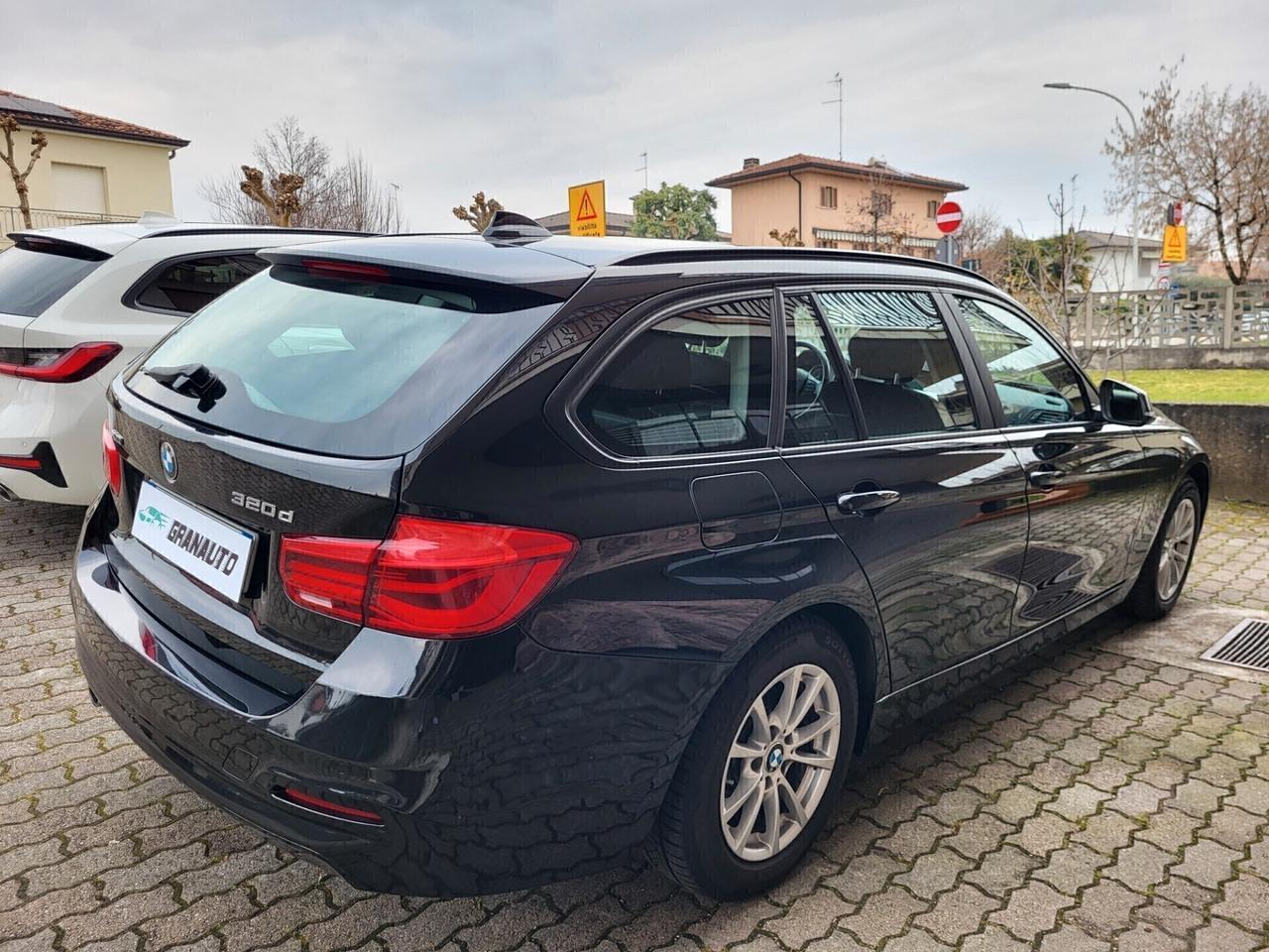 Bmw 320d xDrive Touring Business Advantage