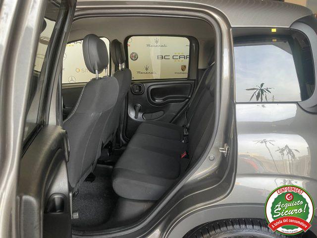 FIAT Panda Cross 1.0 Hybrid *DISPLAY COLORI