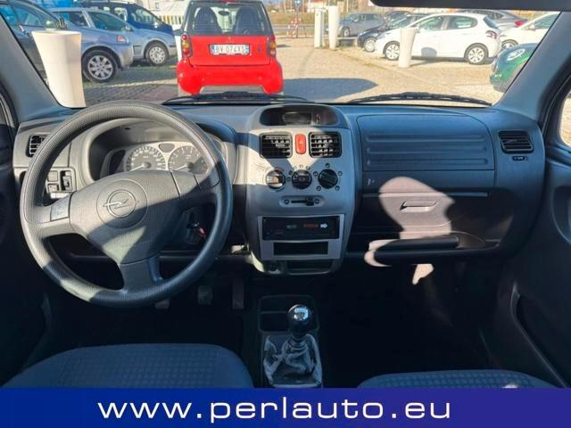 Opel Agila 1.2 16V Club