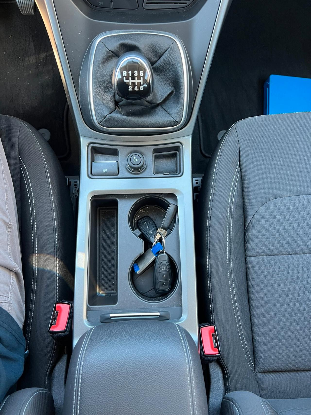 Ford Kuga 1.5 benzina - 19.200 KM!!!