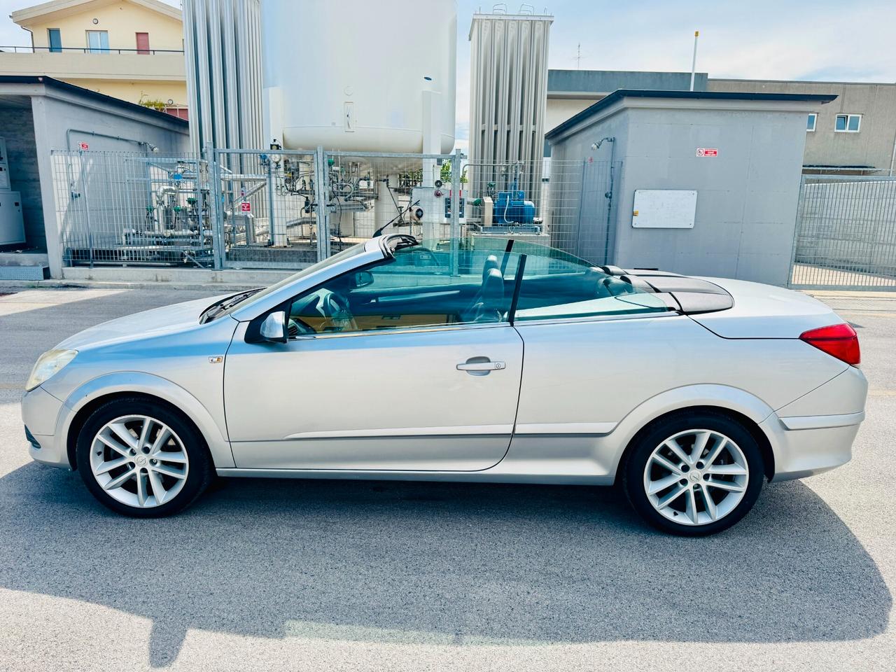 Opel Astra TwinTop 1.9 16V CDTI 150CV Cosmo