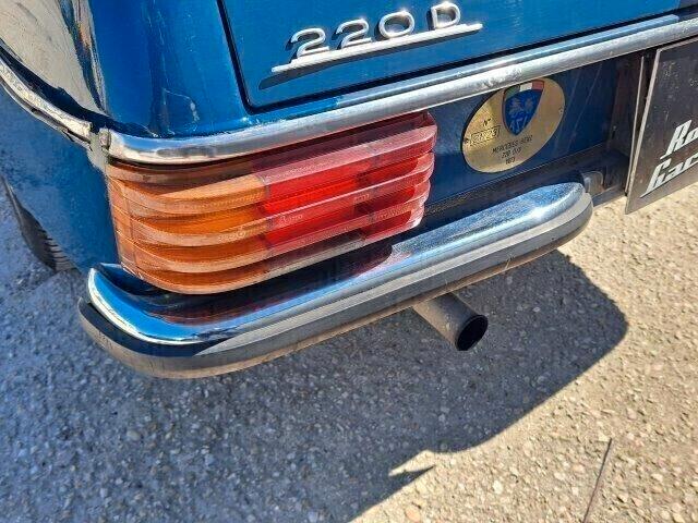 MERCEDES W115 D\8 220D LANG LIMOUSINE -ASI TARGA ORO-