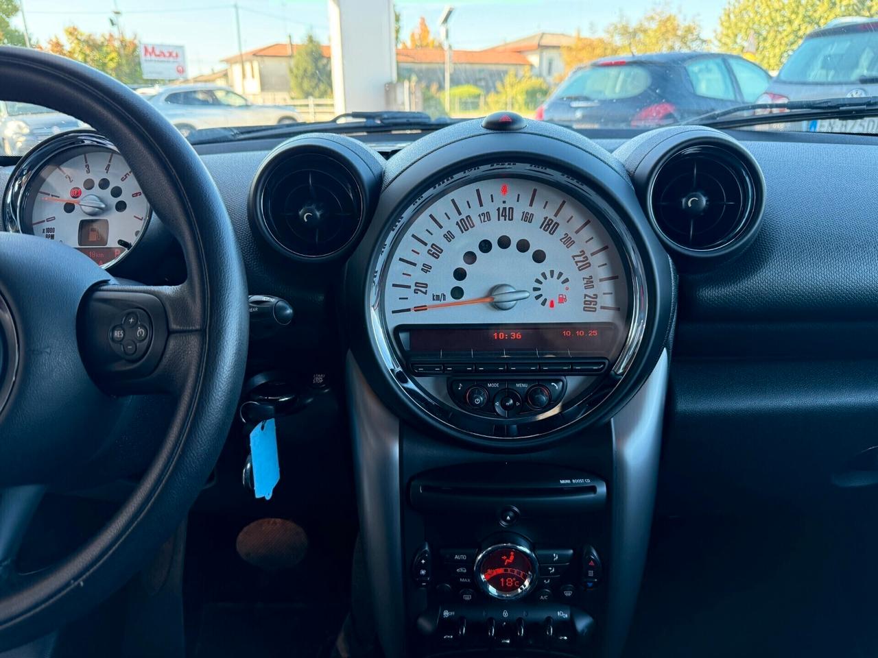 Mini Cooper Countryman 2.0 Diesel Automatica Neopatentati