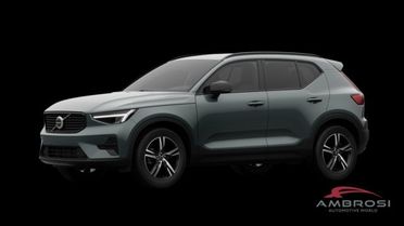 VOLVO XC40 B3 Mild hybrid Benzina Plus Dark
