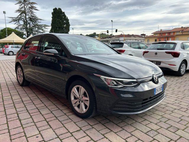 VOLKSWAGEN Golf 1.5 TGI DSG Life