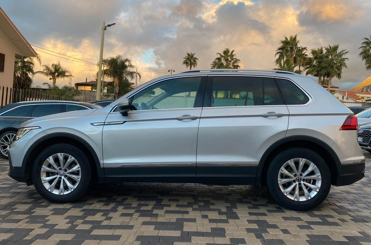 Volkswagen Tiguan Life 2.0 TDI 150CV DSG