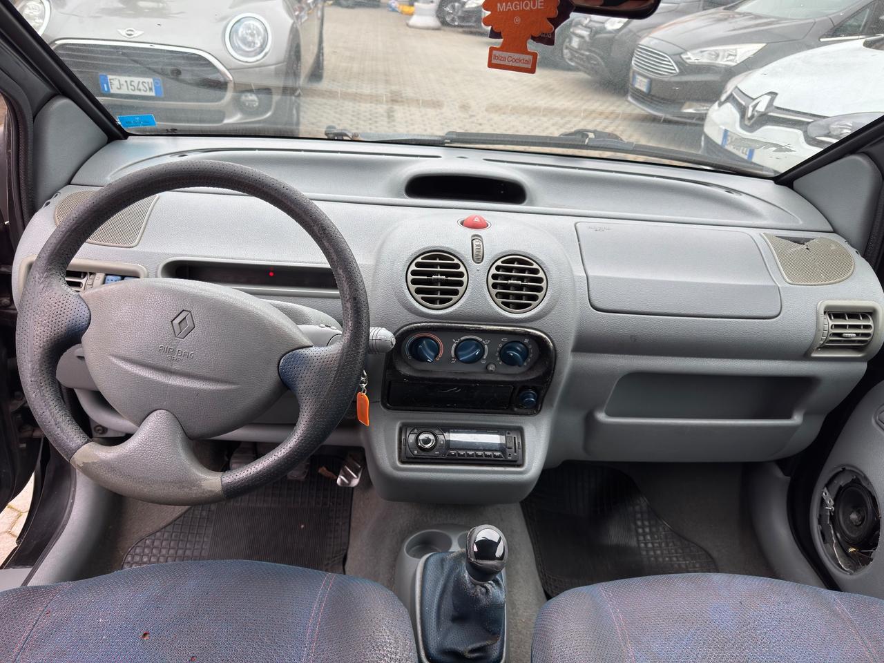 Renault Twingo 1.2i 16V ADATTA A NEOPATENTATI