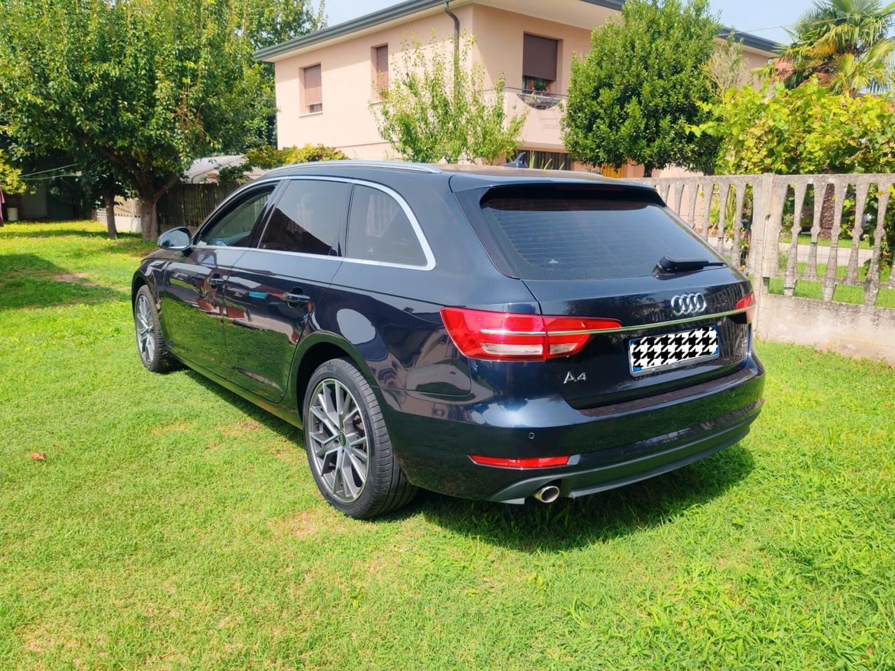 Audi A4 2.0 TDI 150 CV S tronic Sport 2017
