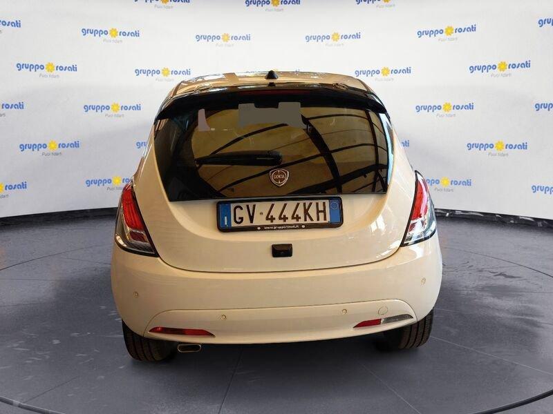Lancia Ypsilon New 5 porte My24 1.0 Firefly 70 CvStart&Stop Hybrid Oro