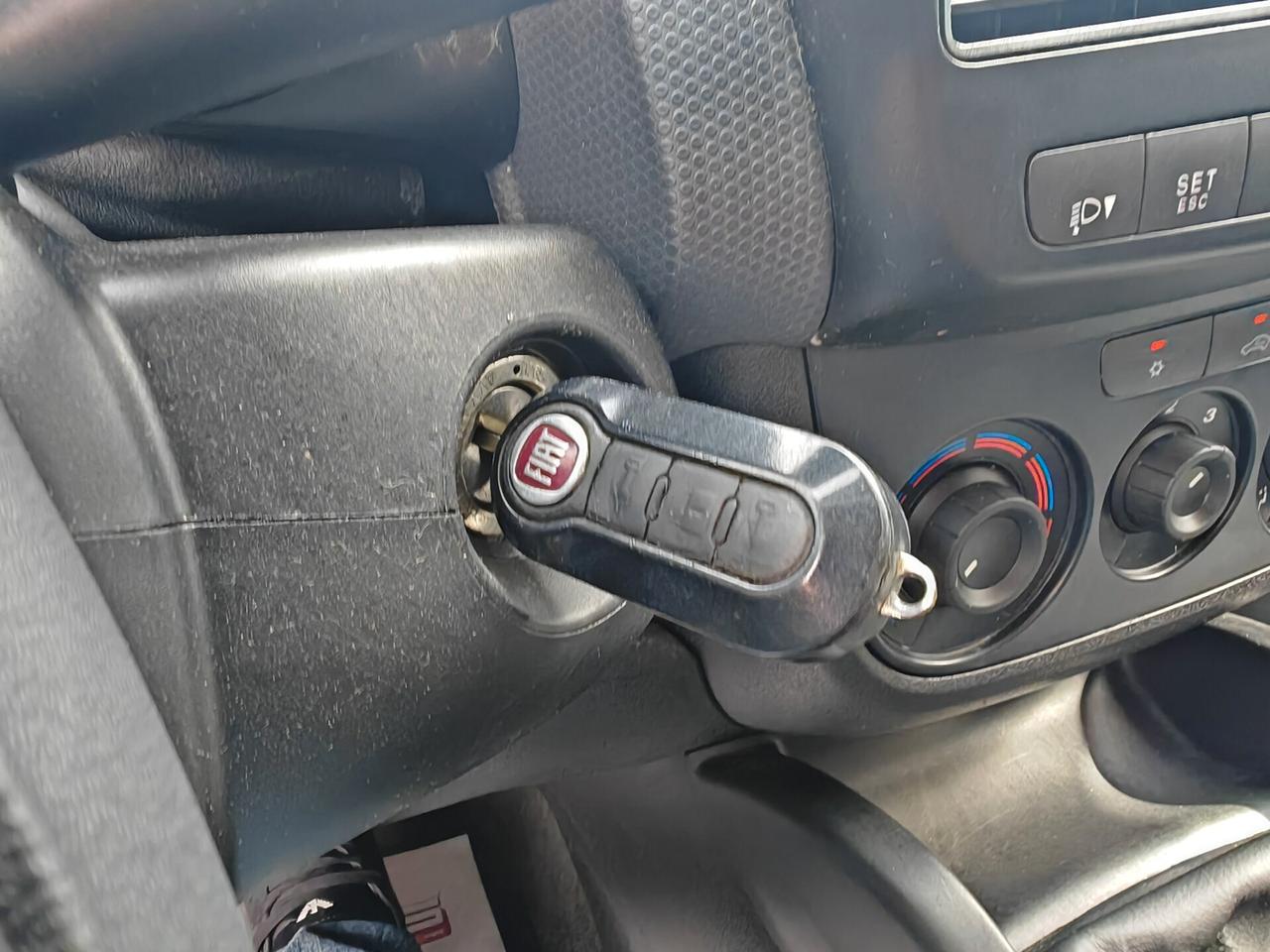 Fiat Doblo 1,6 diesel 02/2010 CV105 POSTI SETTE