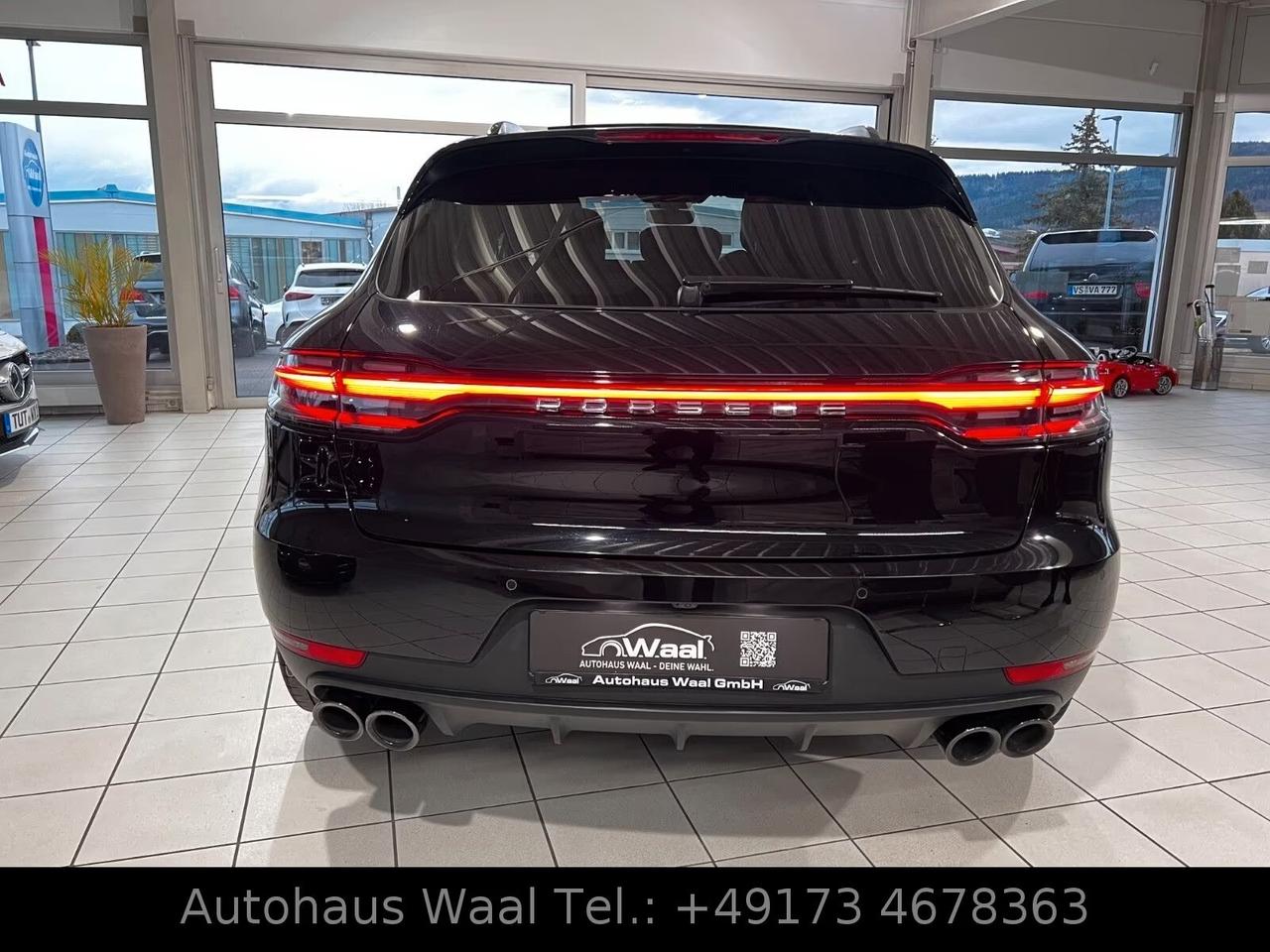 Porsche Macan 2.0 TETTO-NAVI-PELLE-TELECAMERA-SERVICE