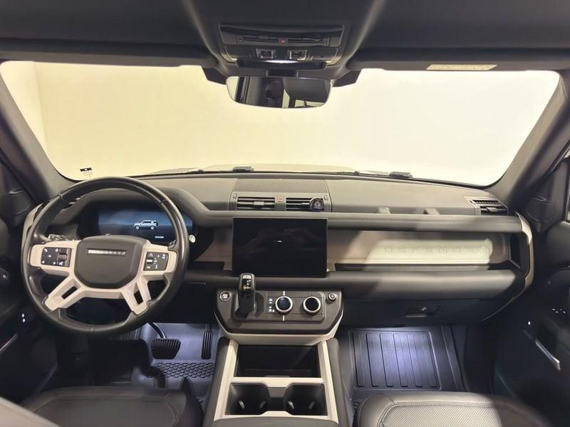 Land Rover Defender 3.0D I6 200 110 X-Dynamic SE AWD auto.