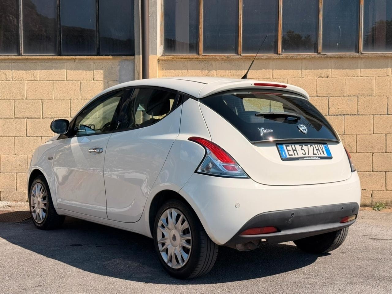 Lancia Ypsilon 1.2 69 CV 5 porte GPL Ecochic Platinum