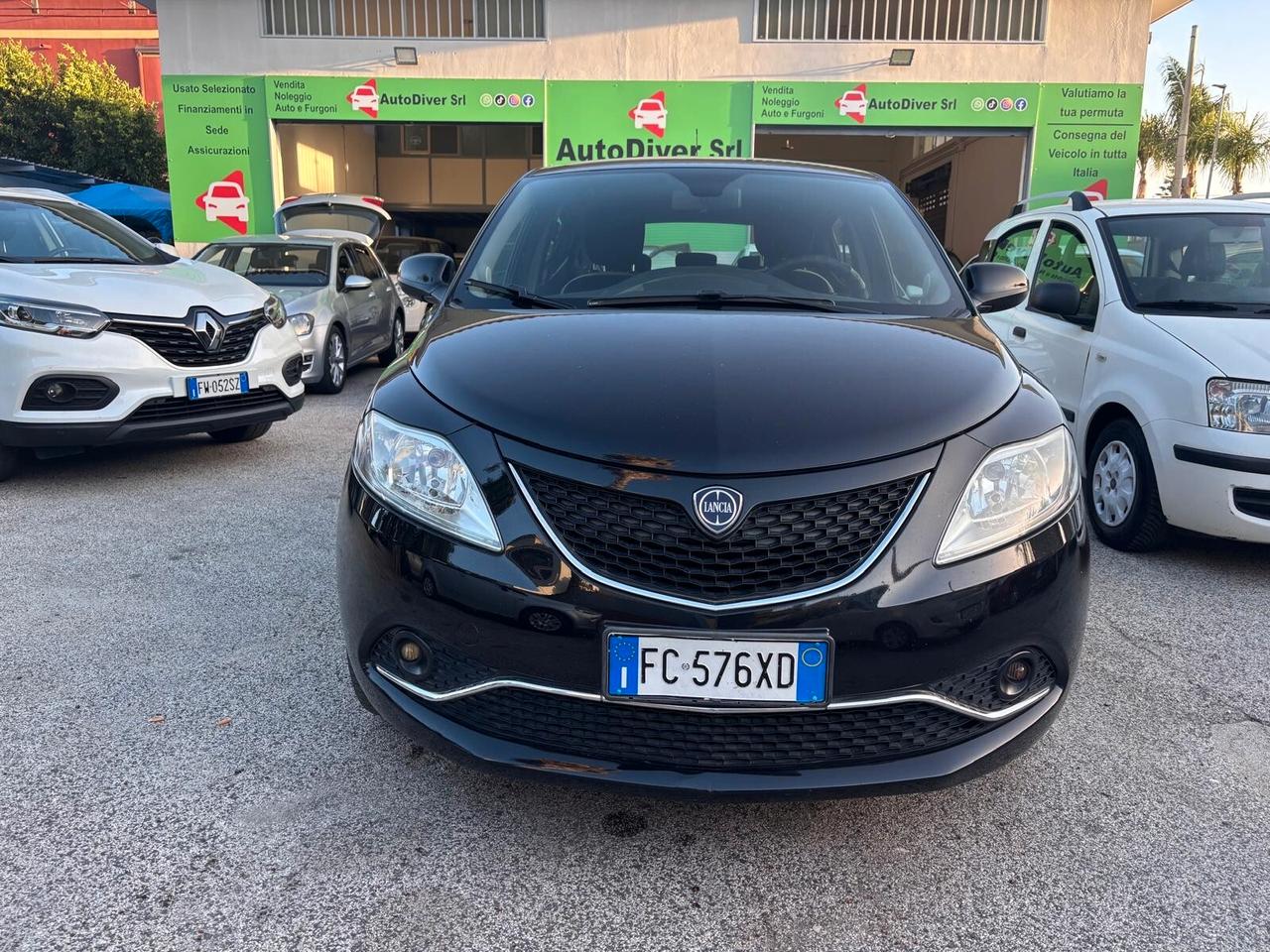 Lancia Ypsilon 1.2 69 CV 5 porte GPL Ecochic Platinum