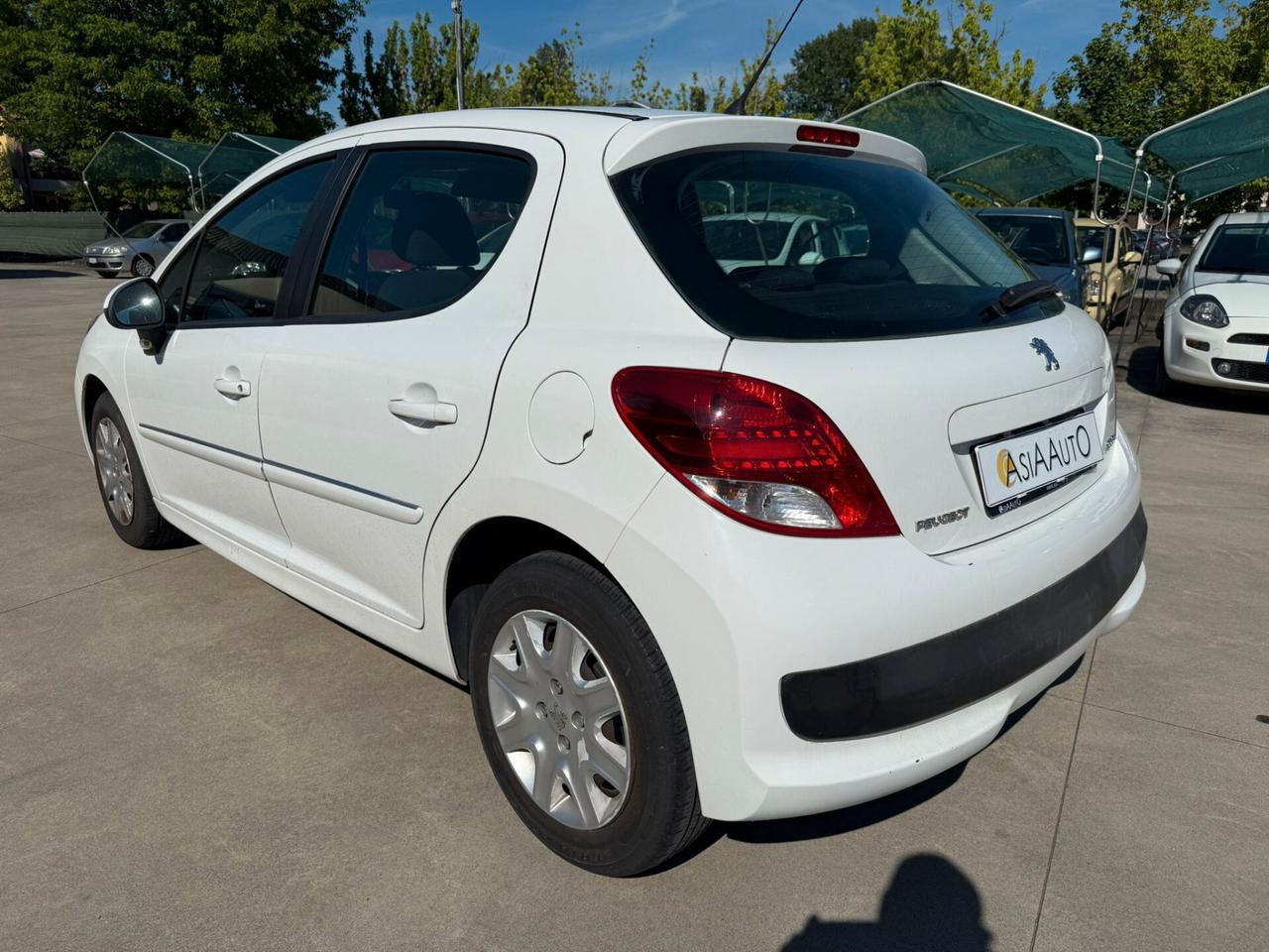 Peugeot 207 5p 1.4 eco-GPL valido fino 2033