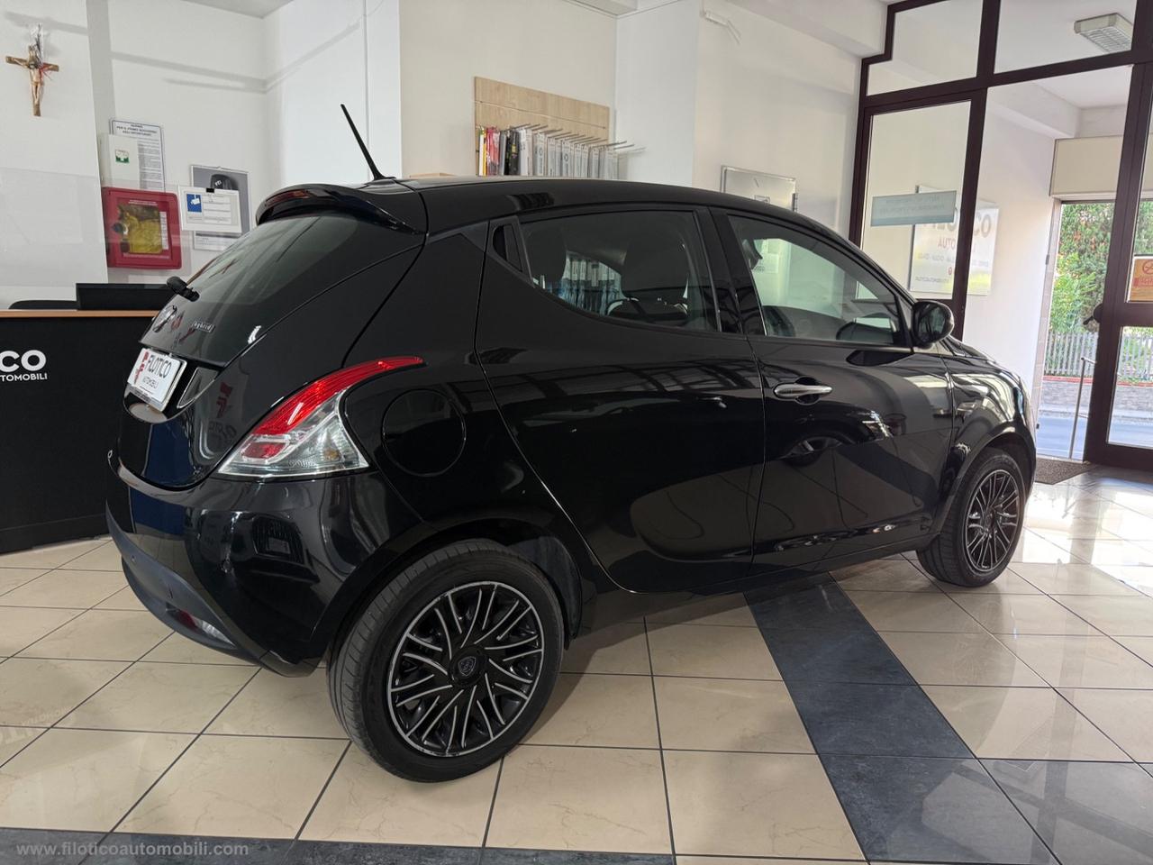 LANCIA Ypsilon 1.0 FireFly 5p.S&S Hybryd Gold IBIRDA | USATO GARANTITO