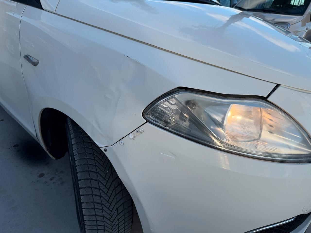 LANCIA YPSILON 2012 1.2 BENZINA 69 CV *TAGLIANDATA