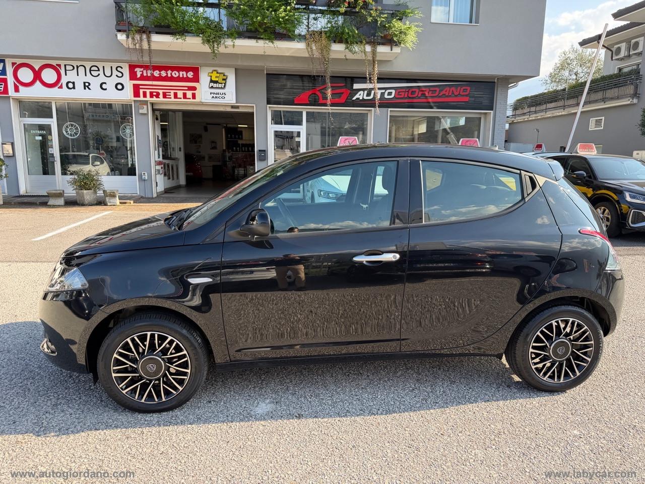 LANCIA Ypsilon 1.0 FireFly 5p.S&S Hyb. Platino