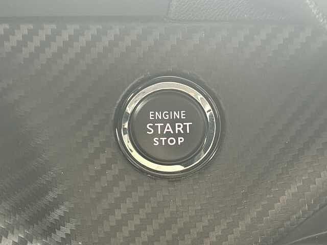Peugeot 2008 1.2 PureTech 100 CV Allure