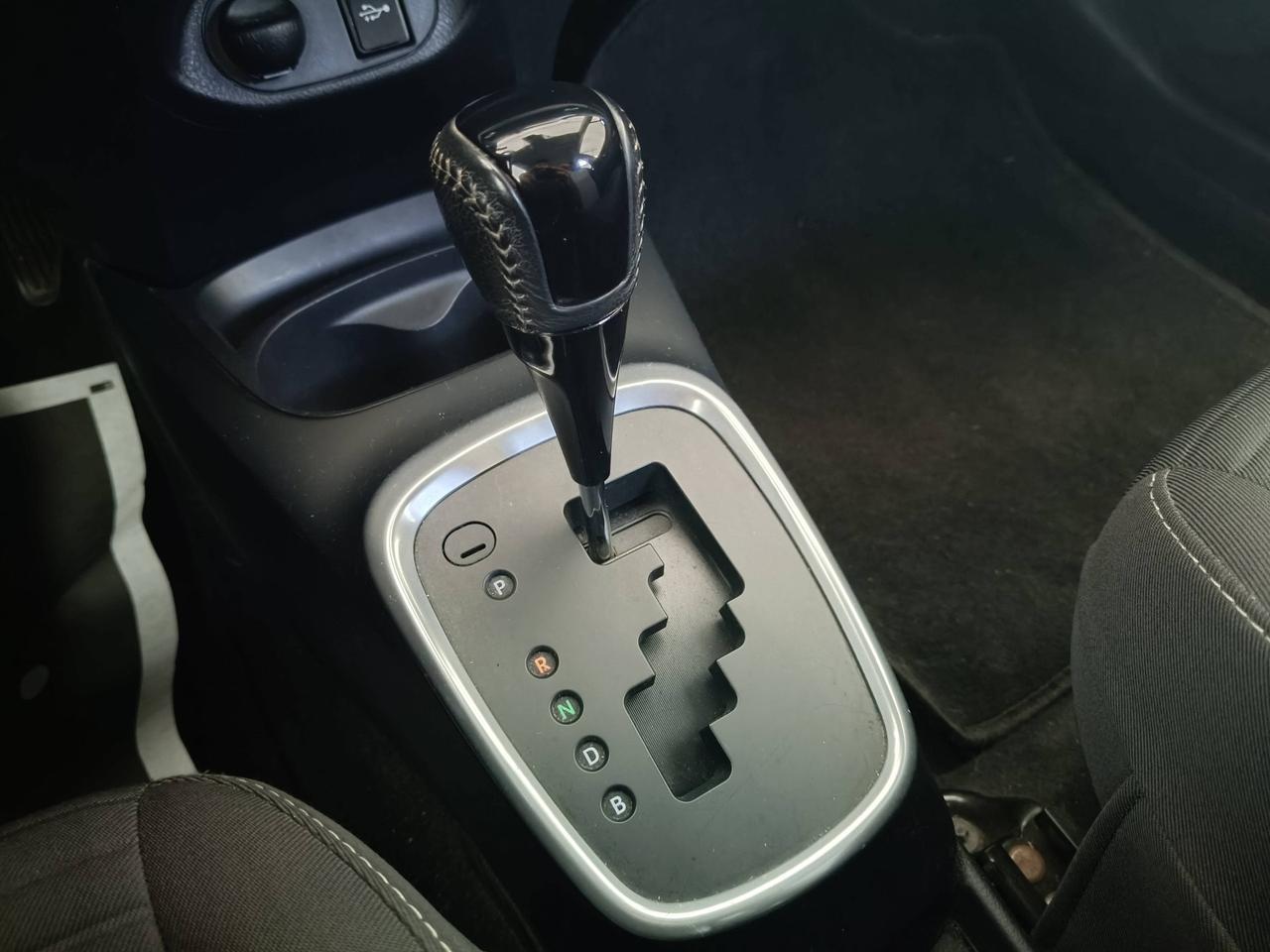 TOYOTA Yaris III 2017 - Yaris 5p 1.5h Active