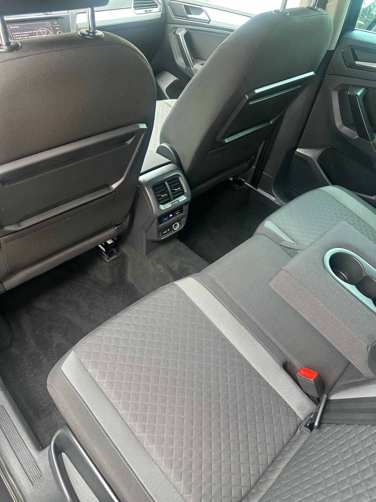 Volkswagen Tiguan 2.0 TDI 150 CV SCR DSG R-Line