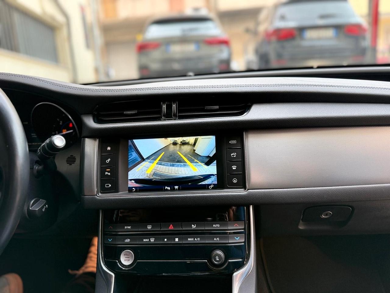 Jaguar XF 2.0 D 240 CV aut. Prestige