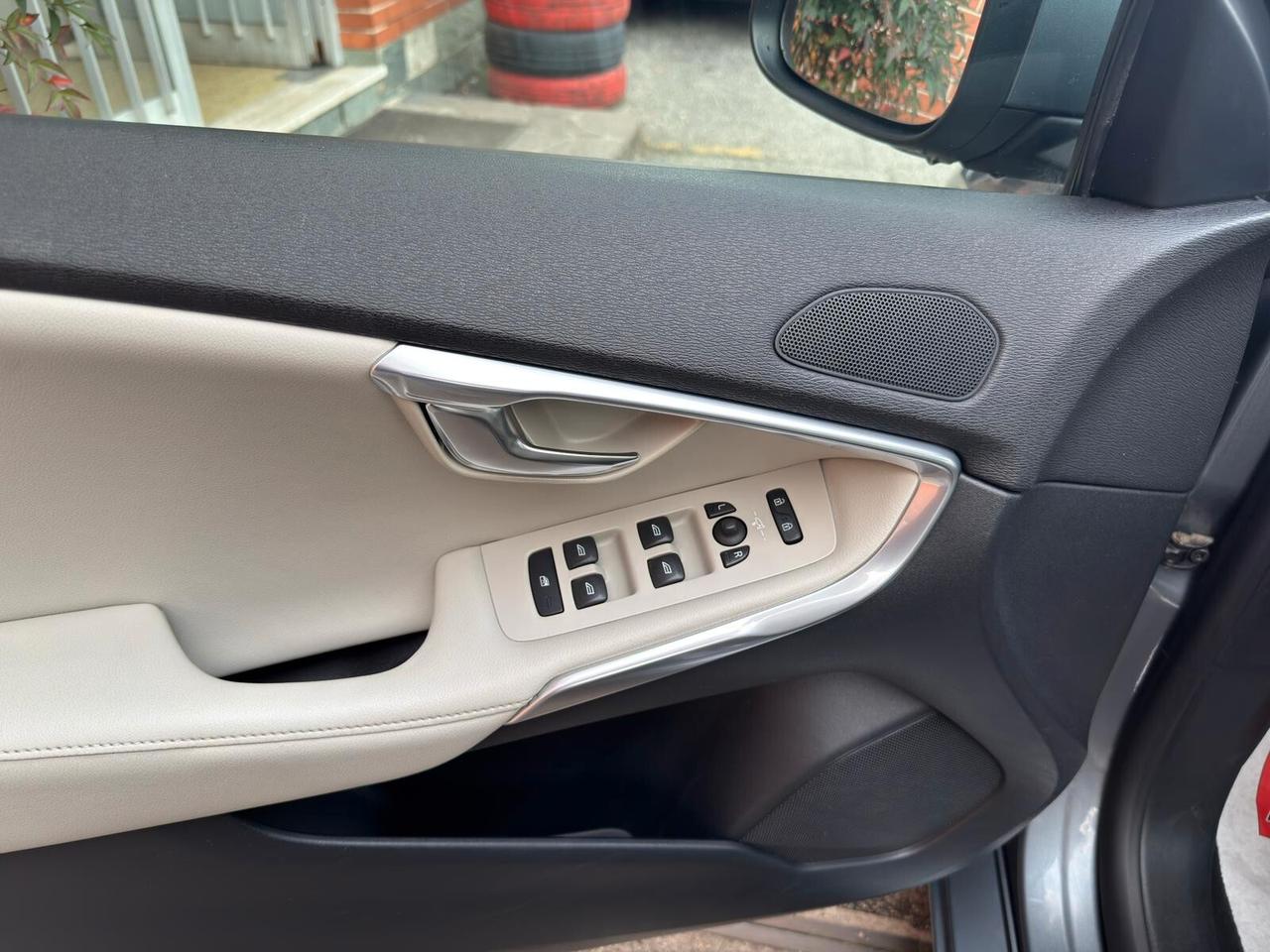 Volvo V40 2.0 t2 122cv Plus