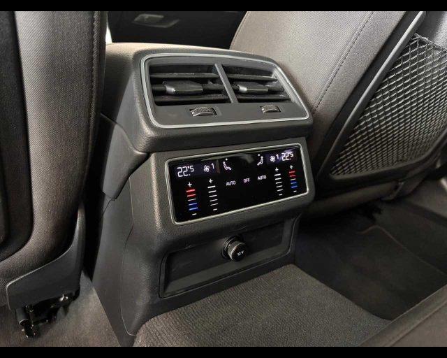 AUDI A6 Avant 40 2.0 TDI quattro ultra S tronic S line ed