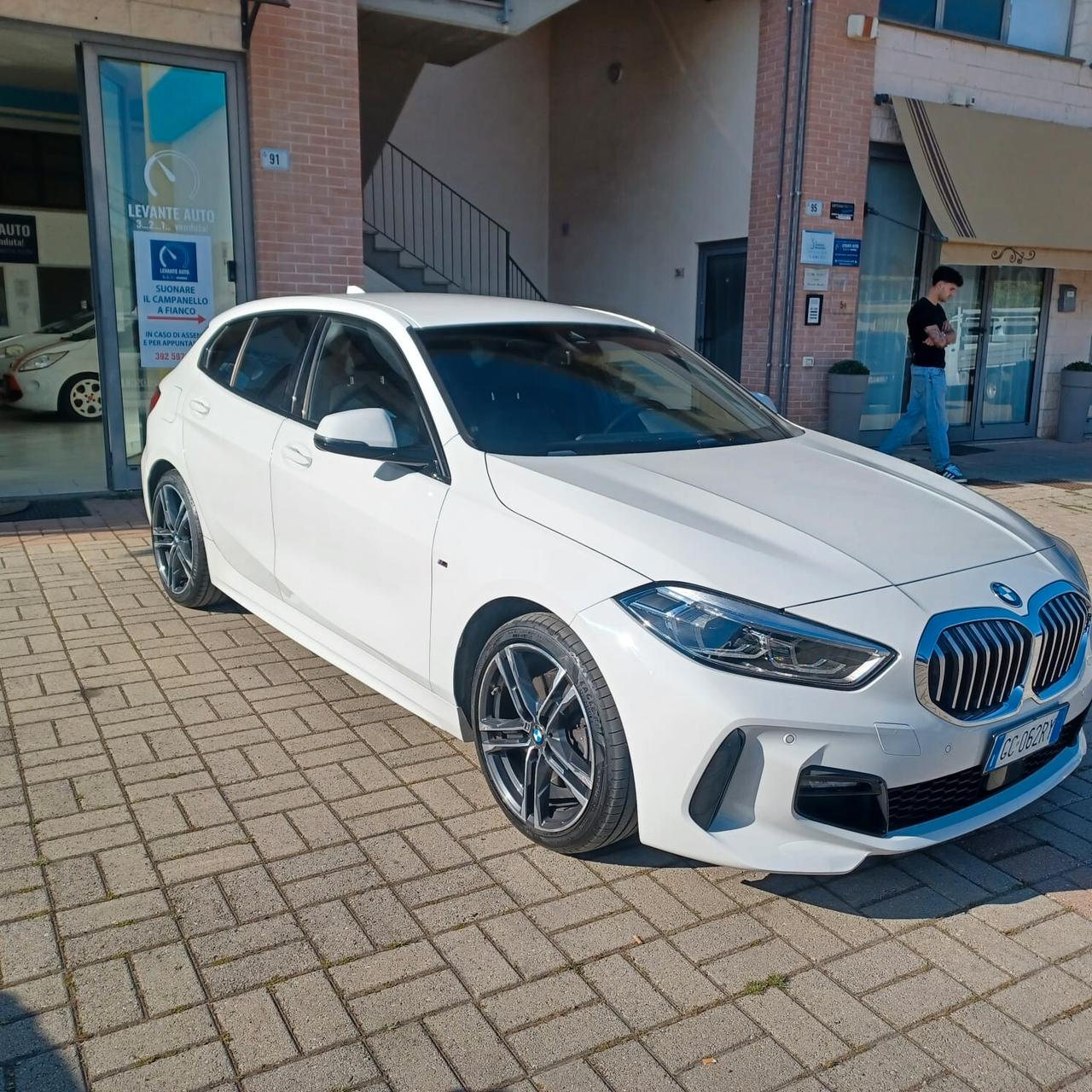 76558KM BMW SERIE 1 1.5 MSPORT AUTOM PERFETTO