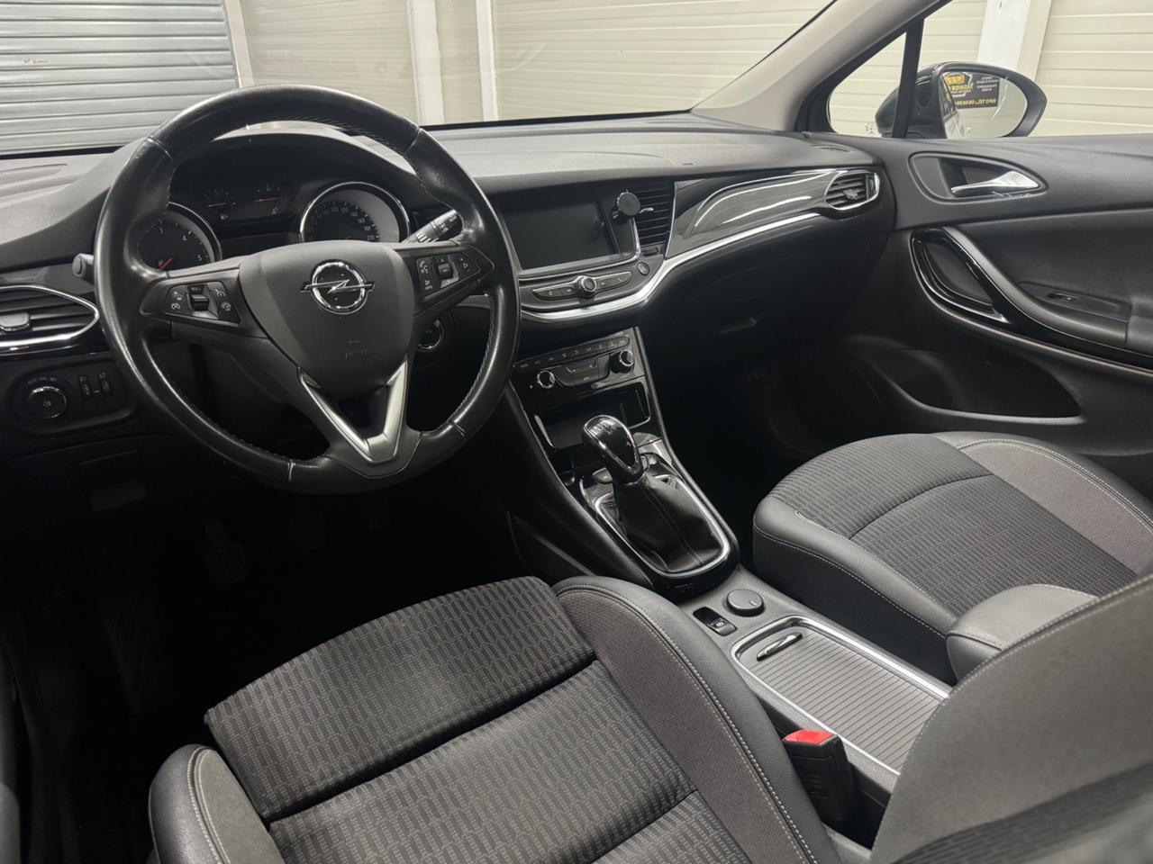 Opel Astra SPORT TOURERS