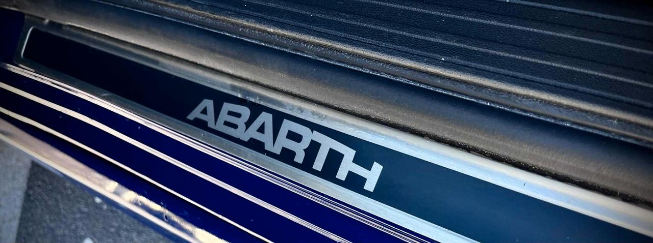 Abarth 595 1.4 Turbo T-Jet 165 CV YAMAHA EDIZIONE LIMITATA FIAT