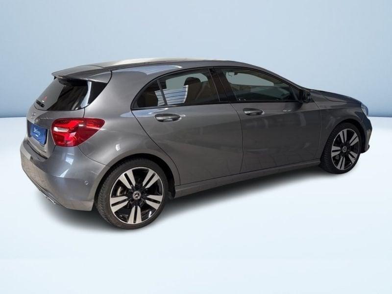 Mercedes-Benz Classe A A 180 D SPORT MY16