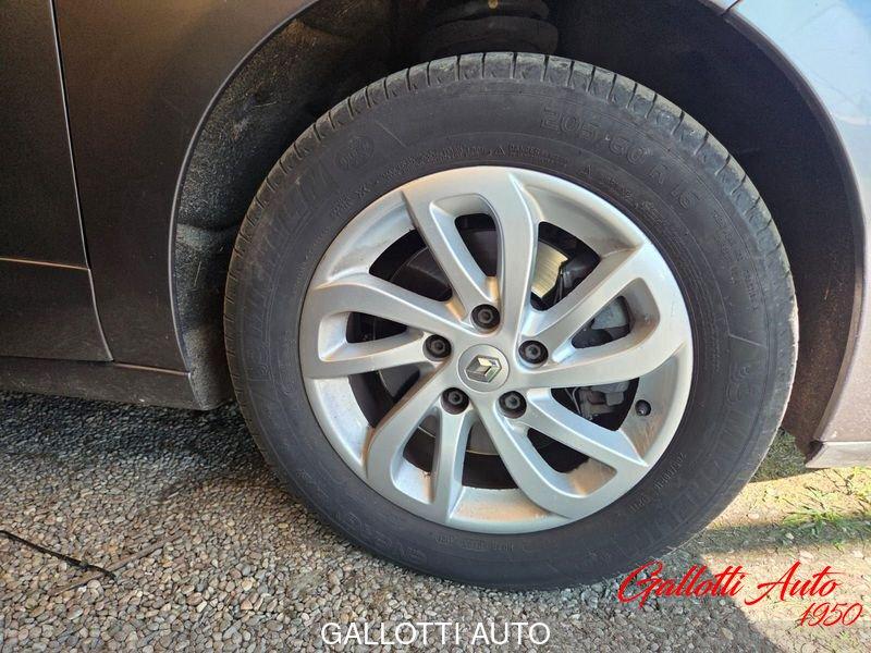 Renault Scénic 1.5 dCi 110CV 7 POSTI